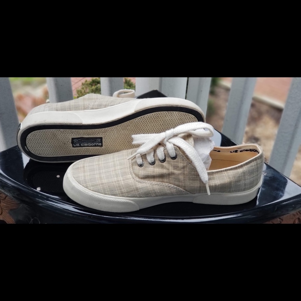 Liz Claiborne lace up women sneakers 8.5M Women - Picture 3 of 8